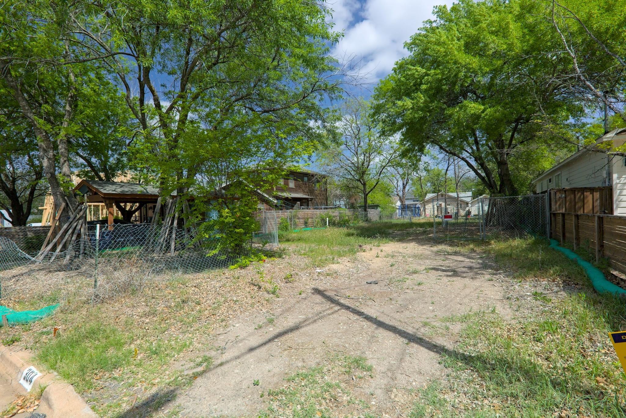 304 Ben Howell DR — photo 5