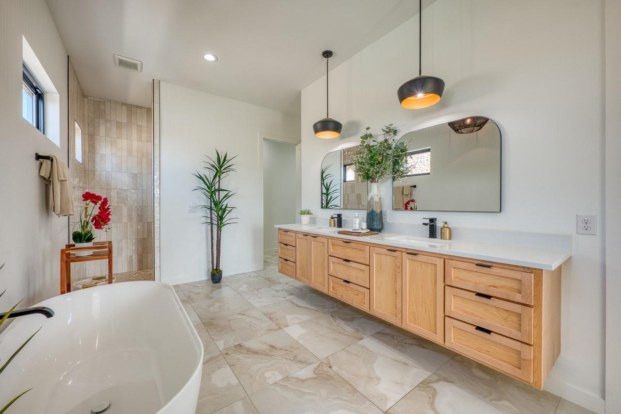 110 Clearwater DR — photo 4