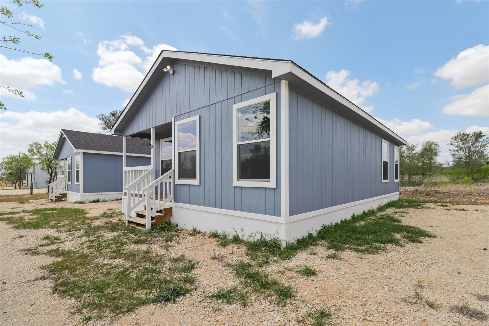 1087 Schubert LN #D — photo 3