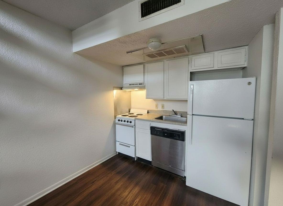 701 25th ST — photo 3