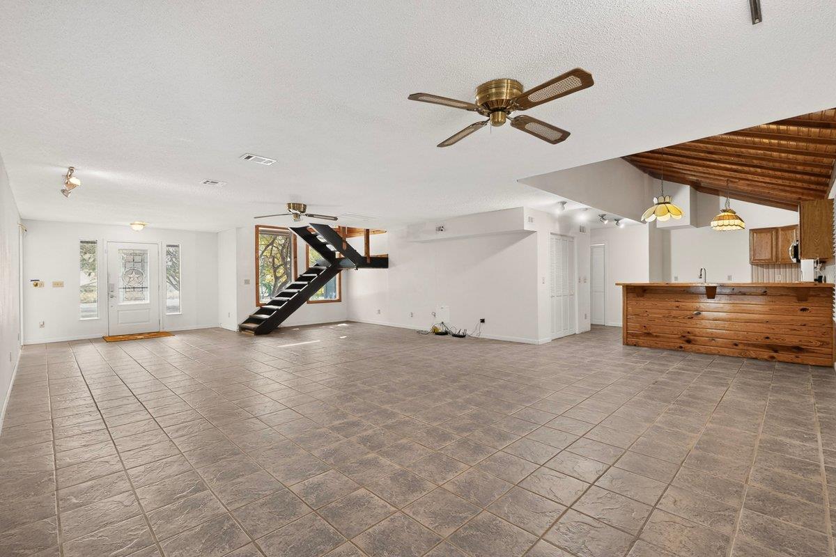 522 Circle DR — photo 4