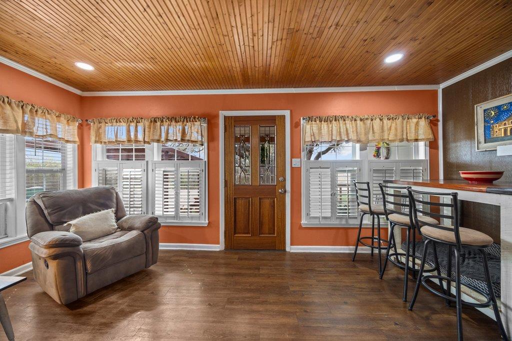 312 Gerald DR — photo 4