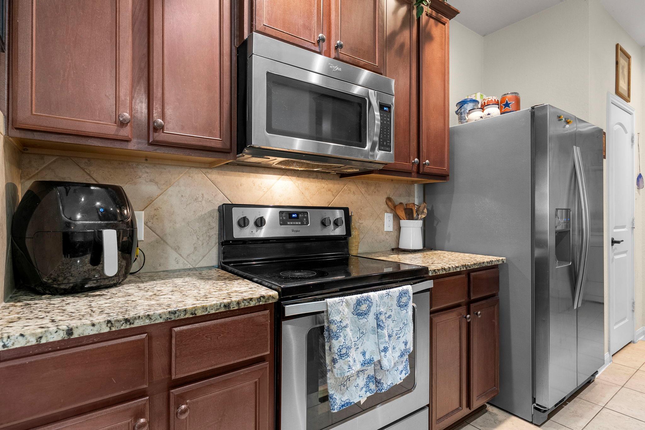 1617 Treeta TRL — photo 3