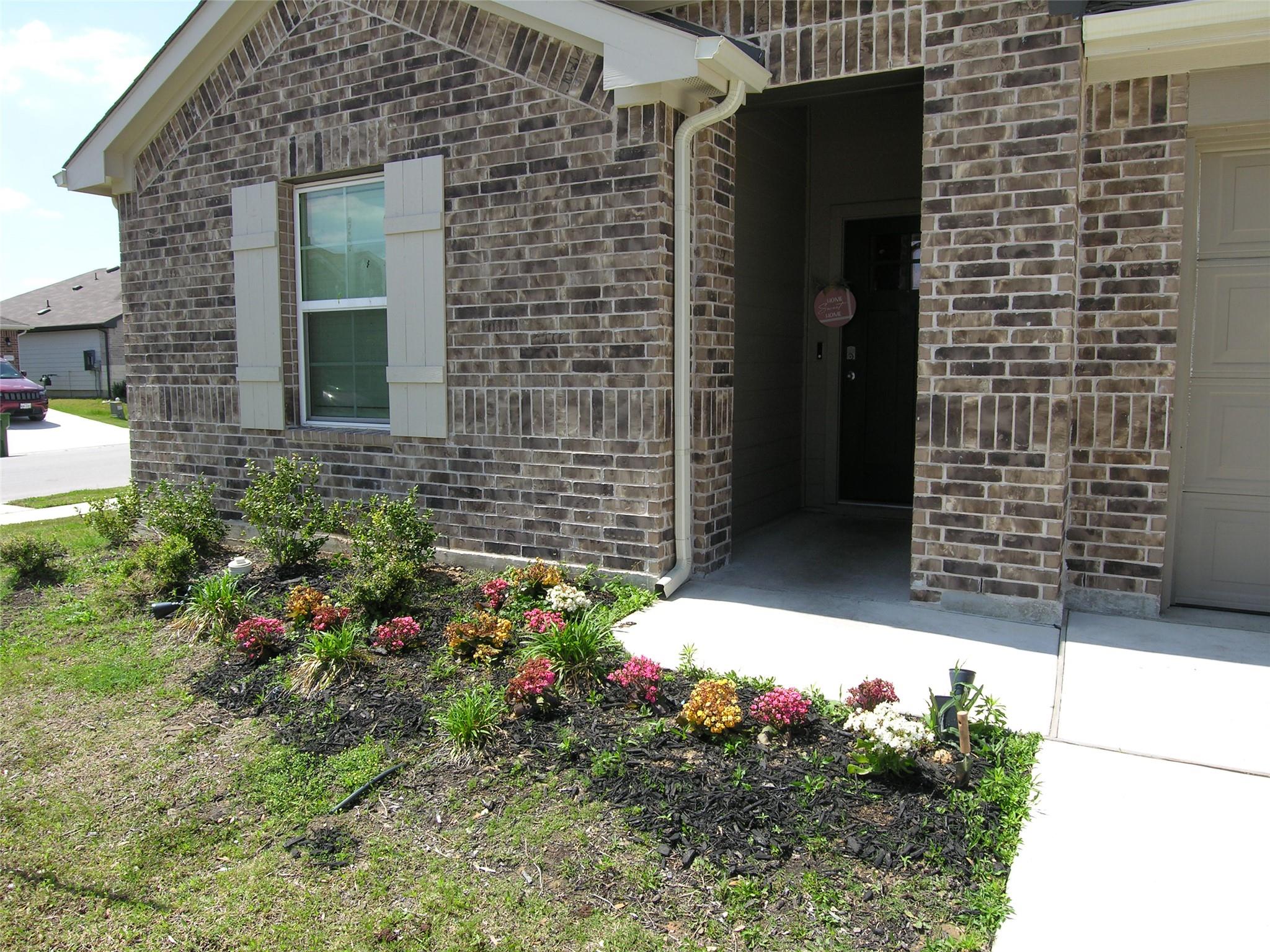 13700 Dismuke DR — photo 4