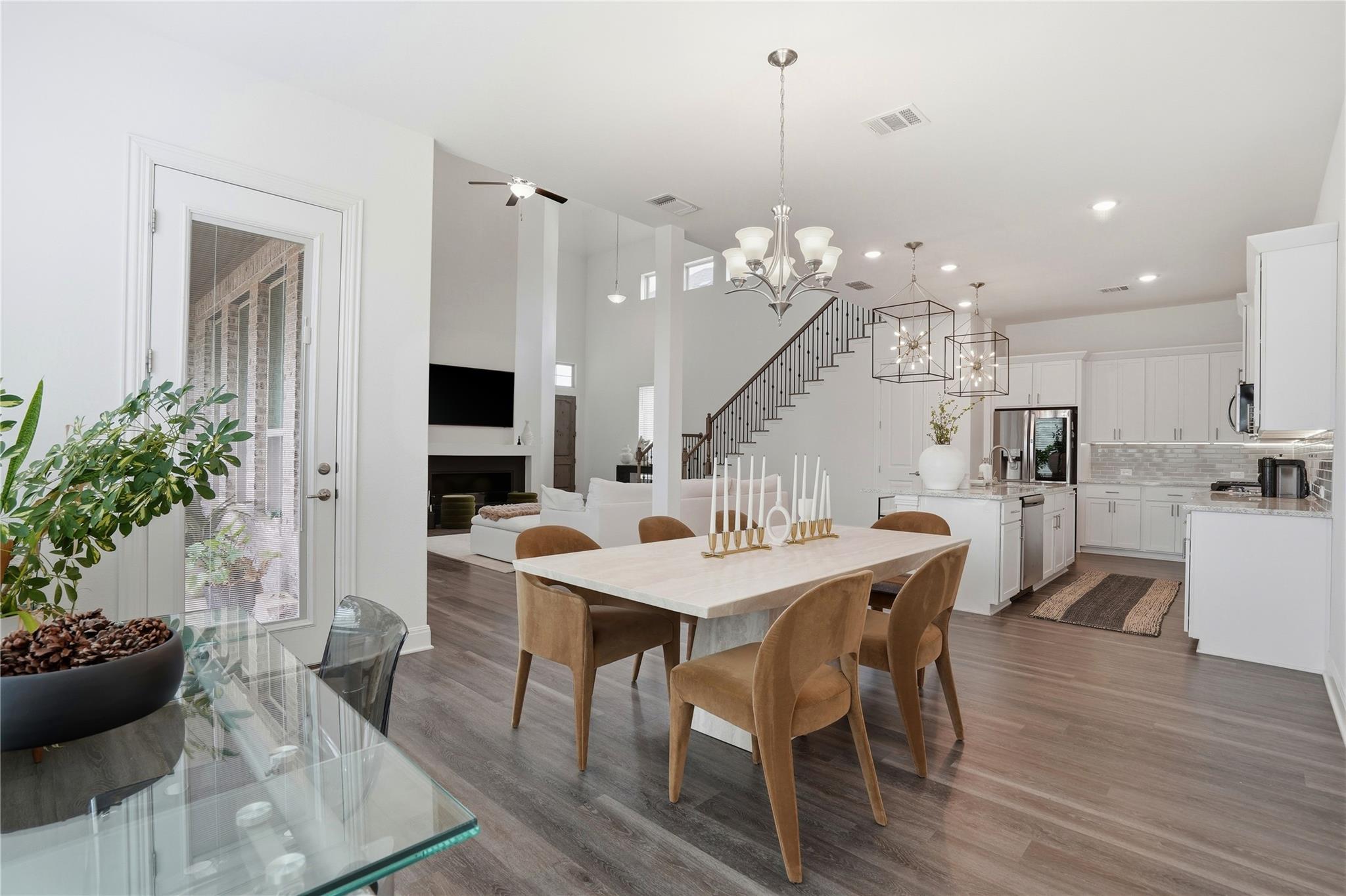 2804 Stone Branch DR — photo 3