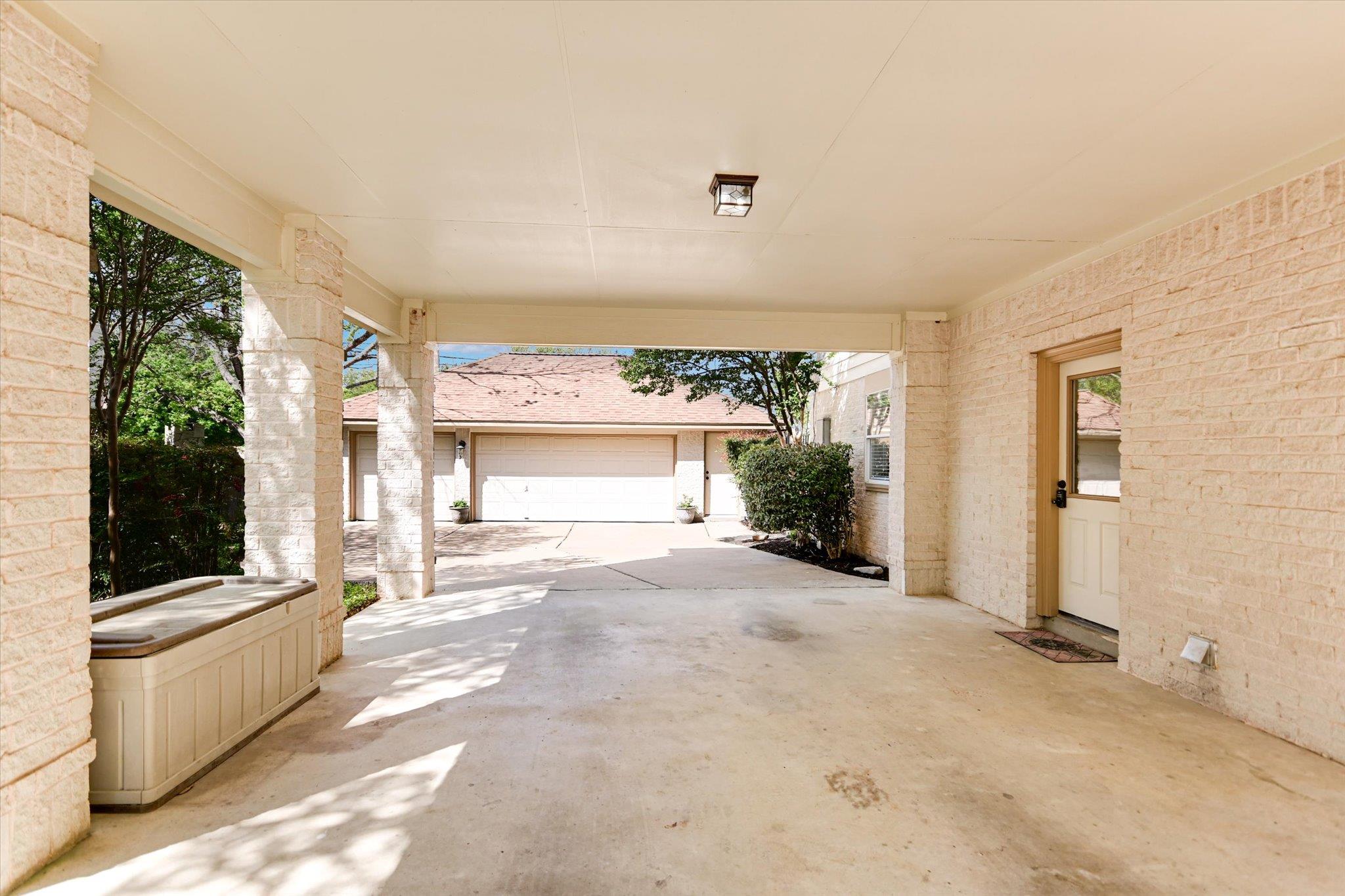 8925 Joachim LN — photo 3