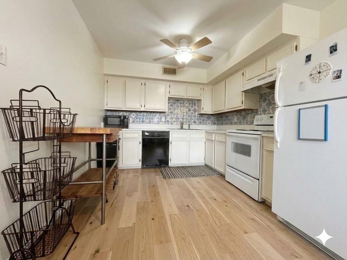4511 Avenue B #B — photo 3