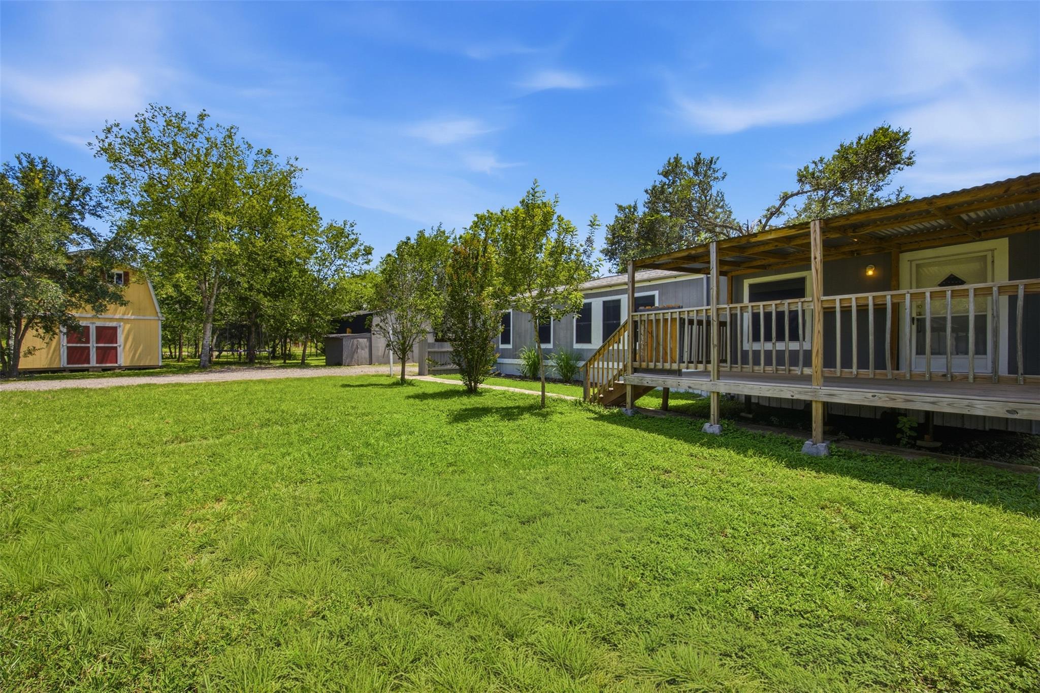 135 Side Saddle DR