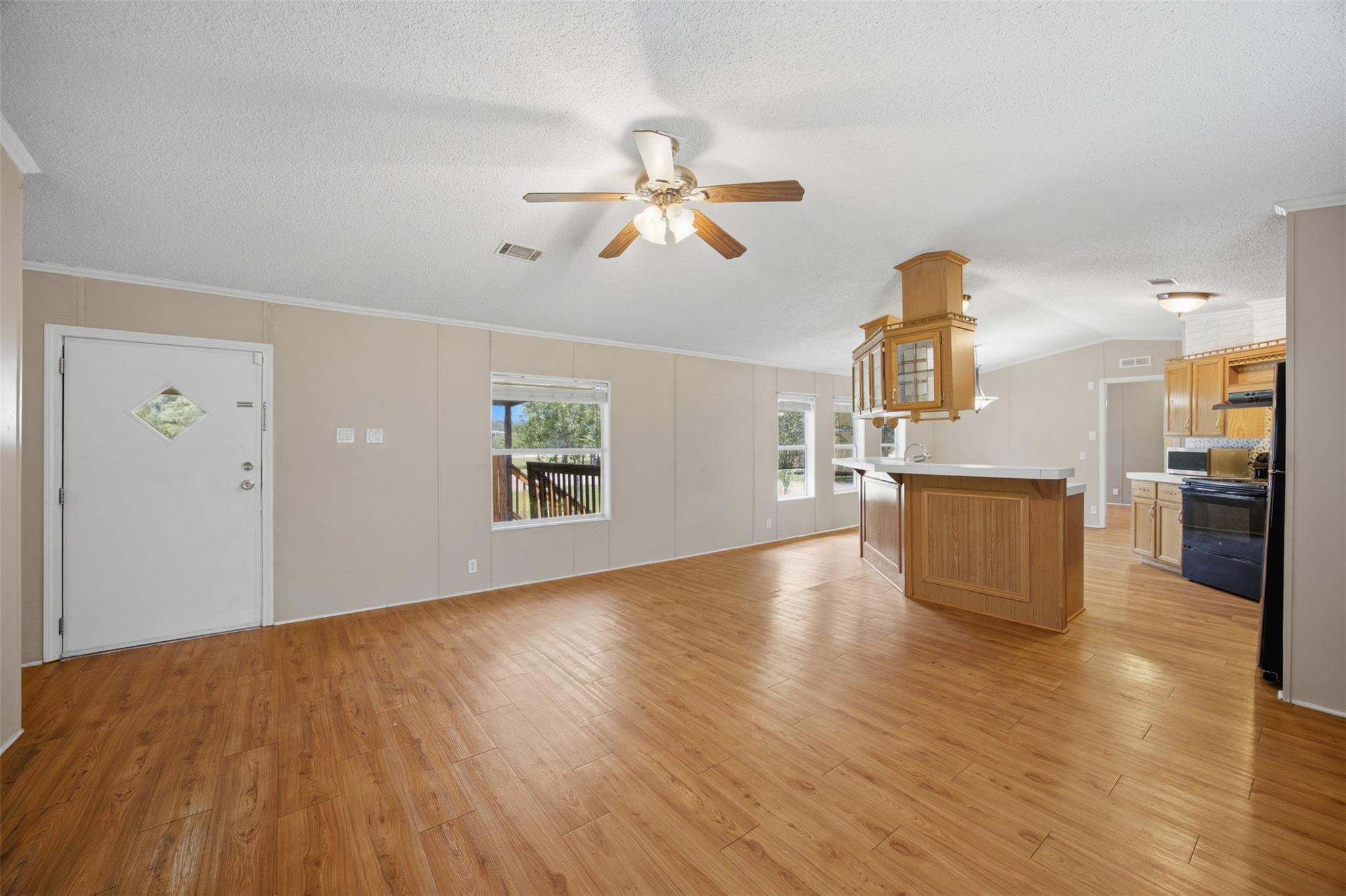 135 Side Saddle DR — photo 4