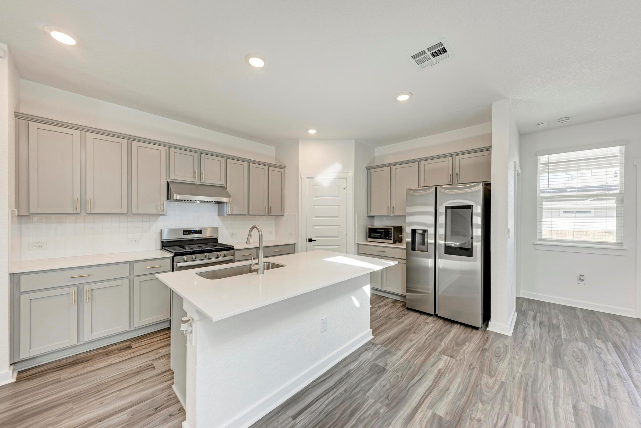7416 Peggie Nell DR — photo 4