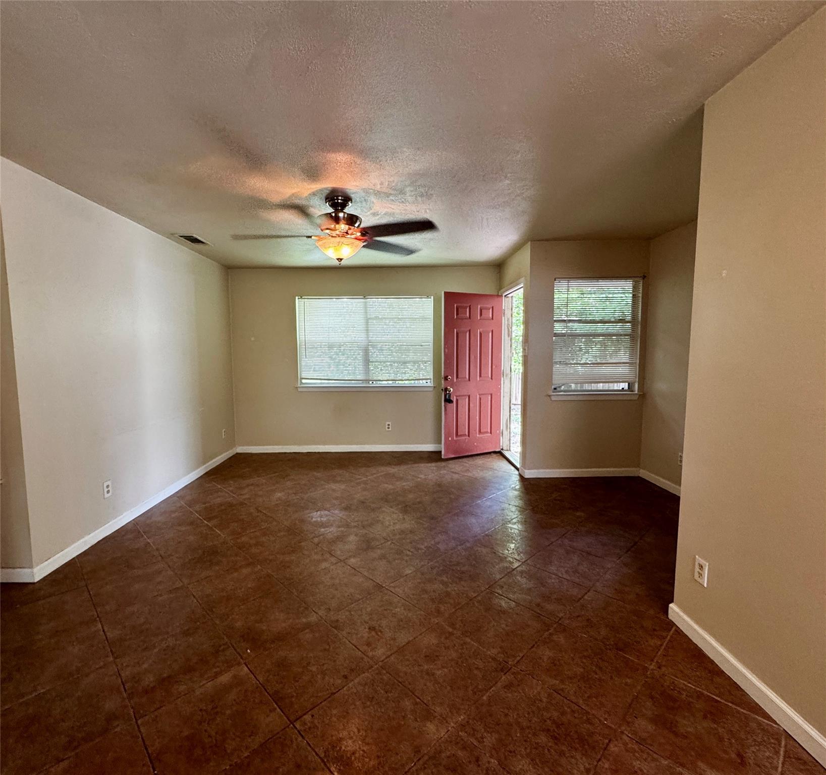 8013 Lazy LN #B — photo 5