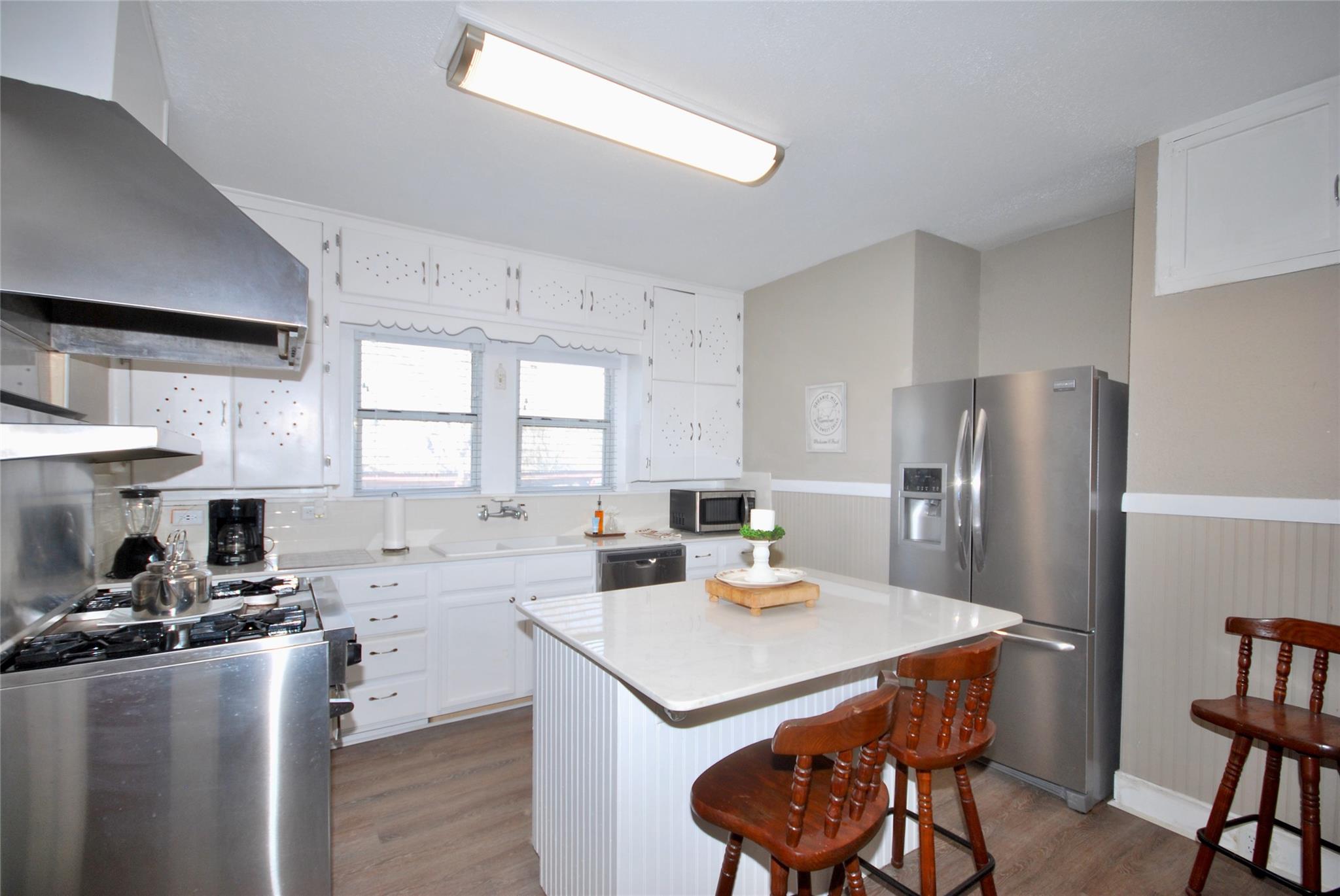 125 Wallace ST — photo 4