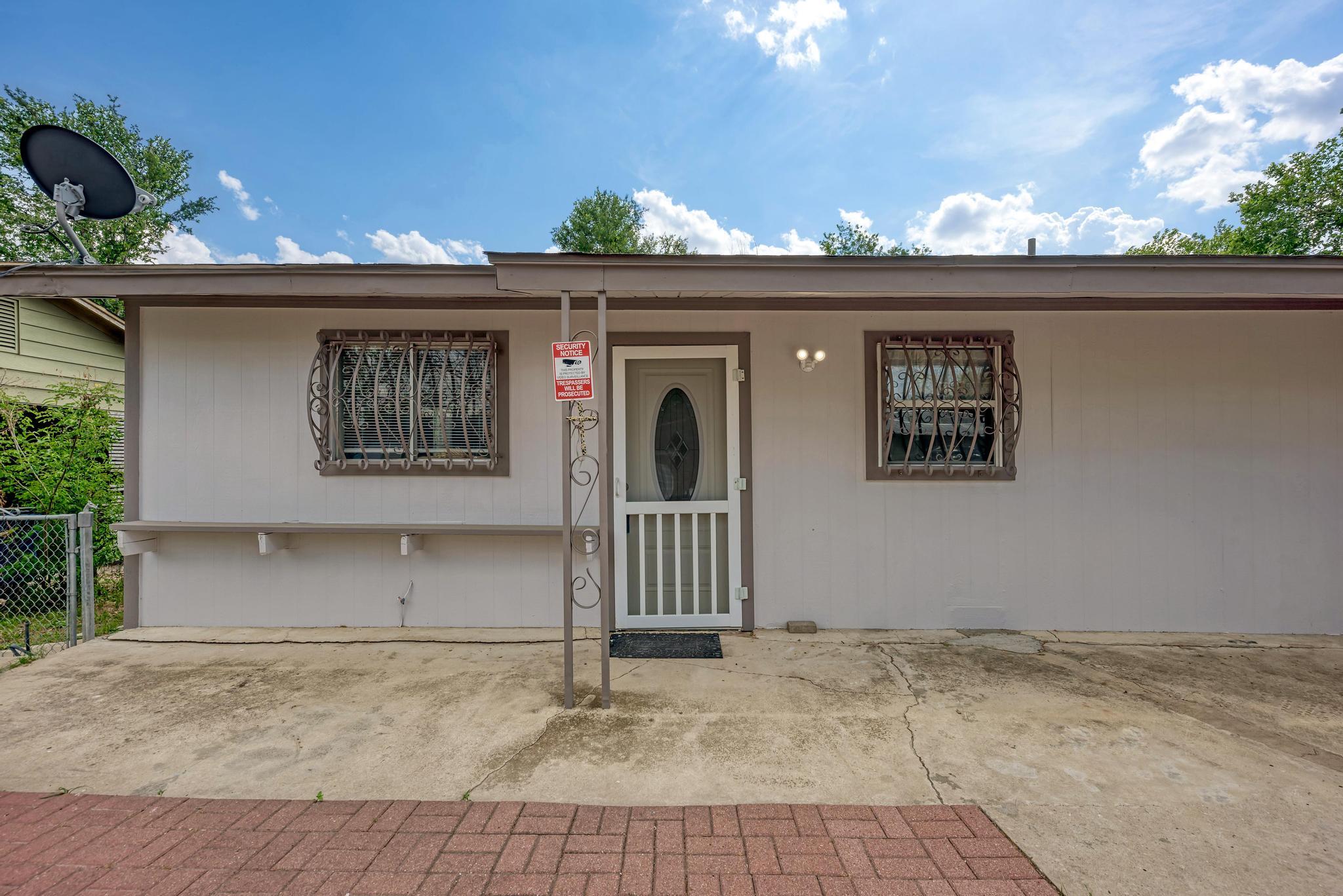4701 Bandera RD — photo 4