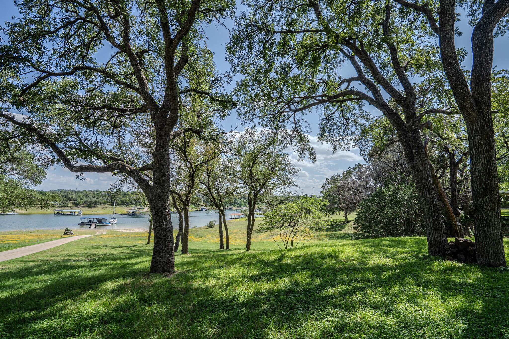 16013 Edwards DR — photo 3