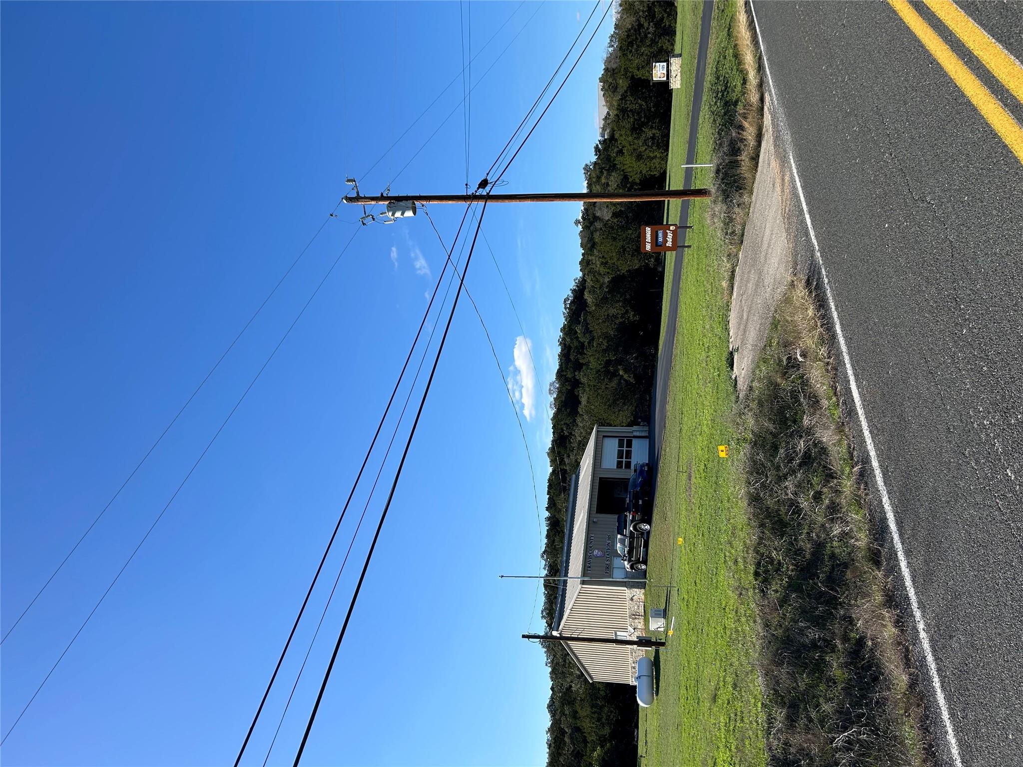36 Travis Oaks DR — photo 3