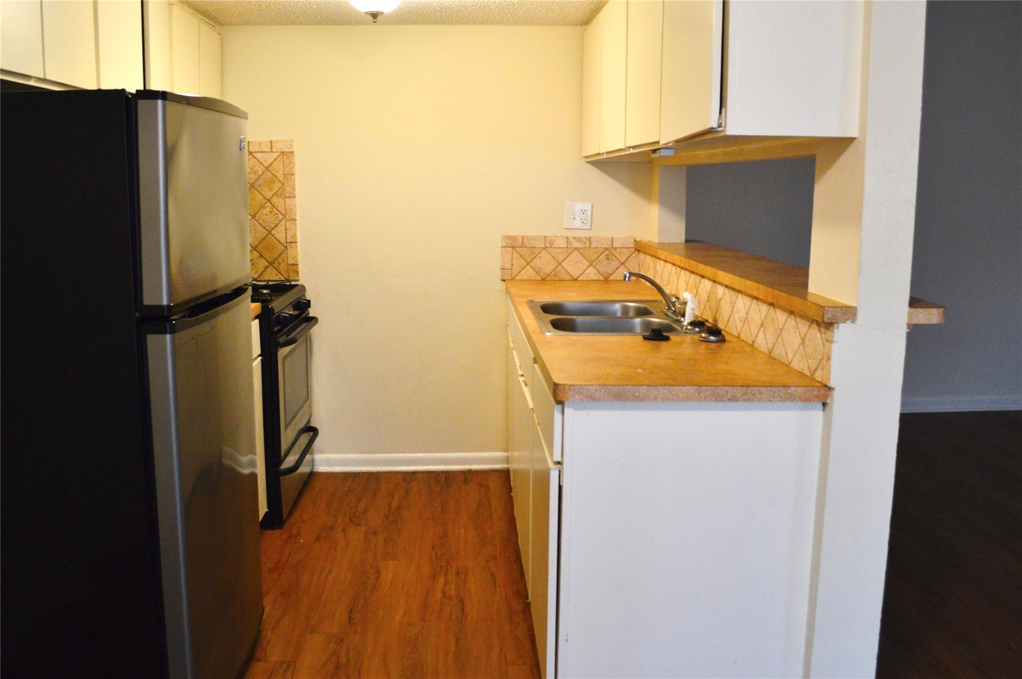 4709 Harmon Ave #305 — photo 5