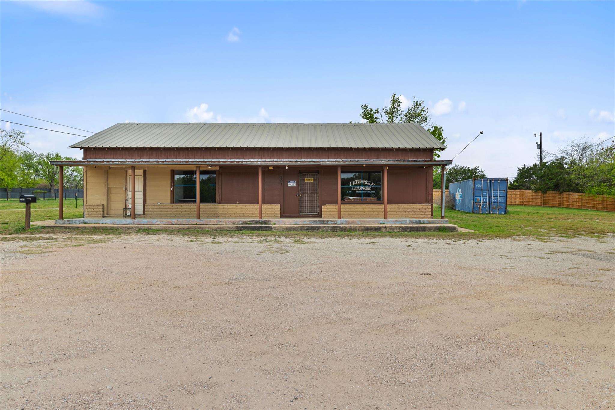 201 Us Highway 281 — photo 3