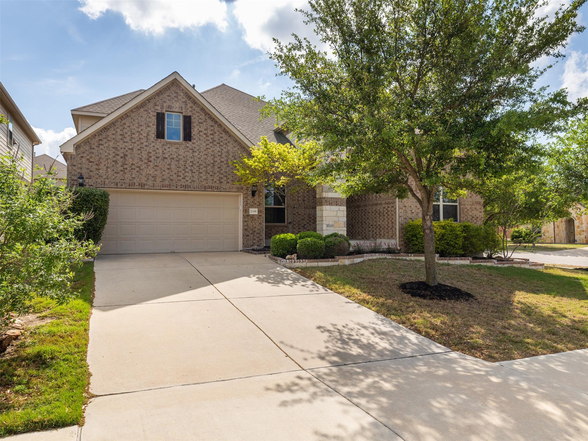 21301 Merveil DR — photo 3