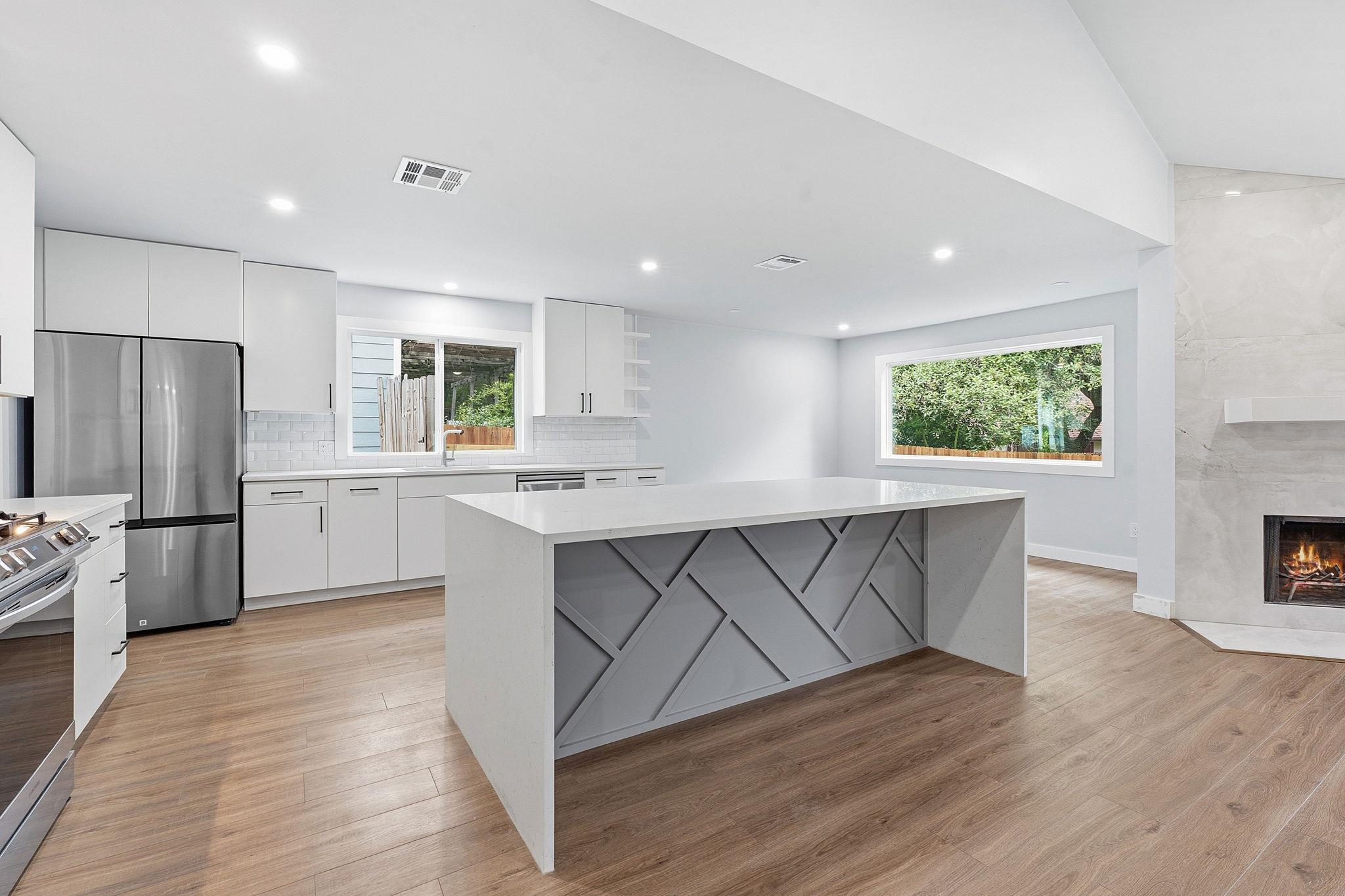 7807 Keswick DR — photo 3