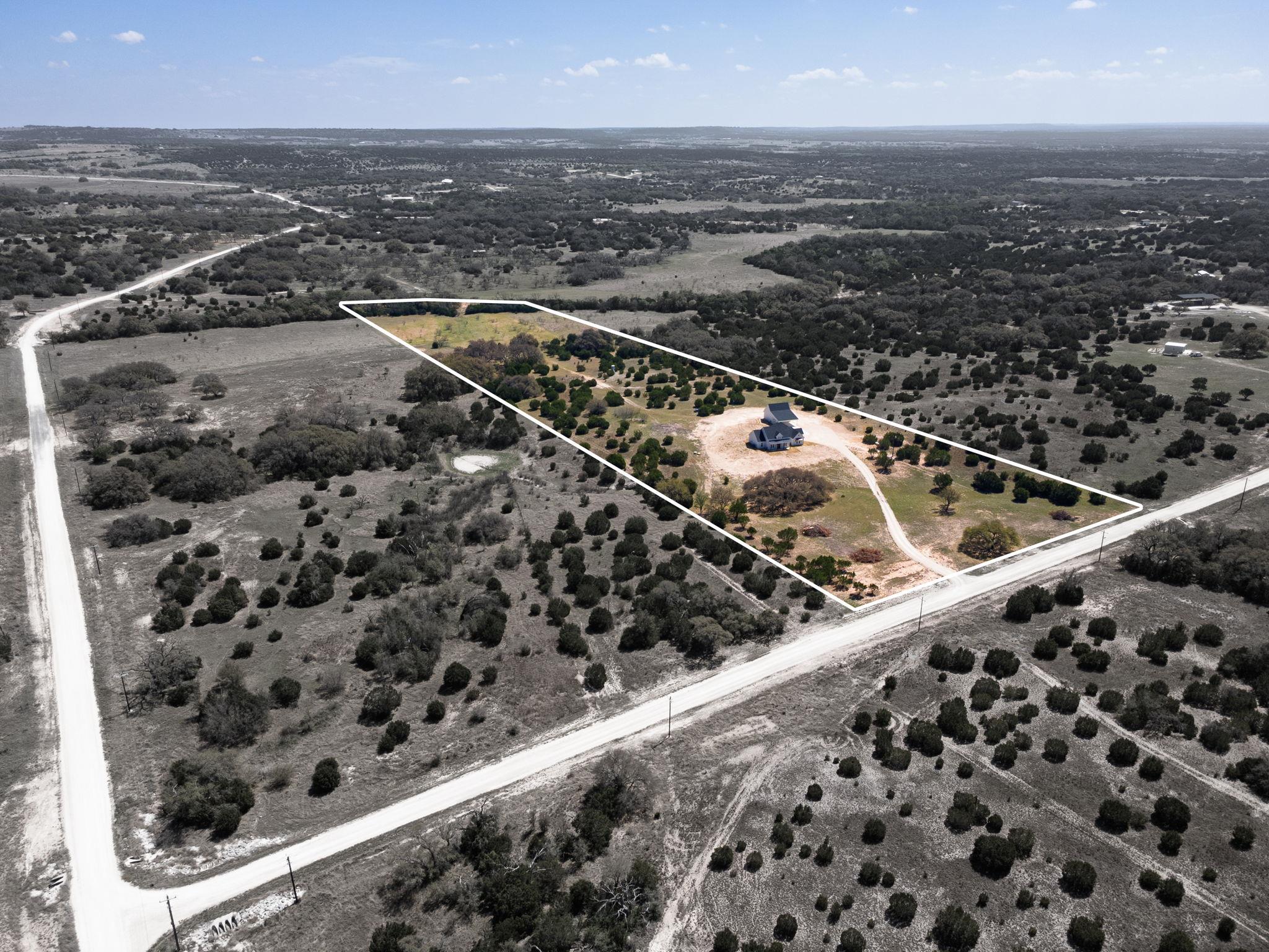 305 Willow Oak DR — photo 3