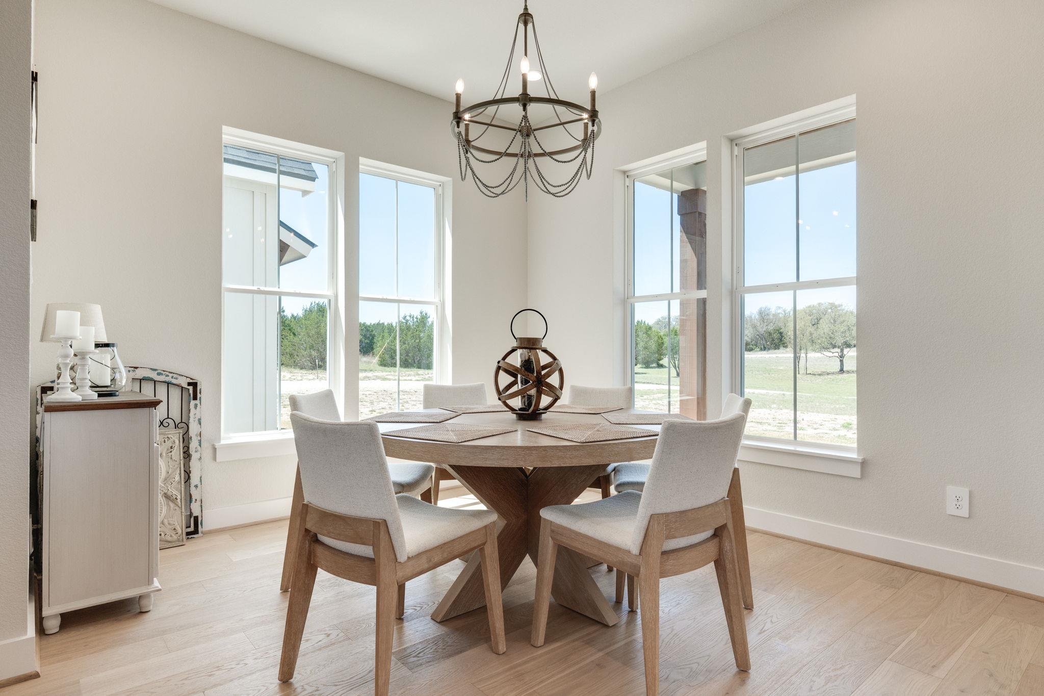 305 Willow Oak DR — photo 5