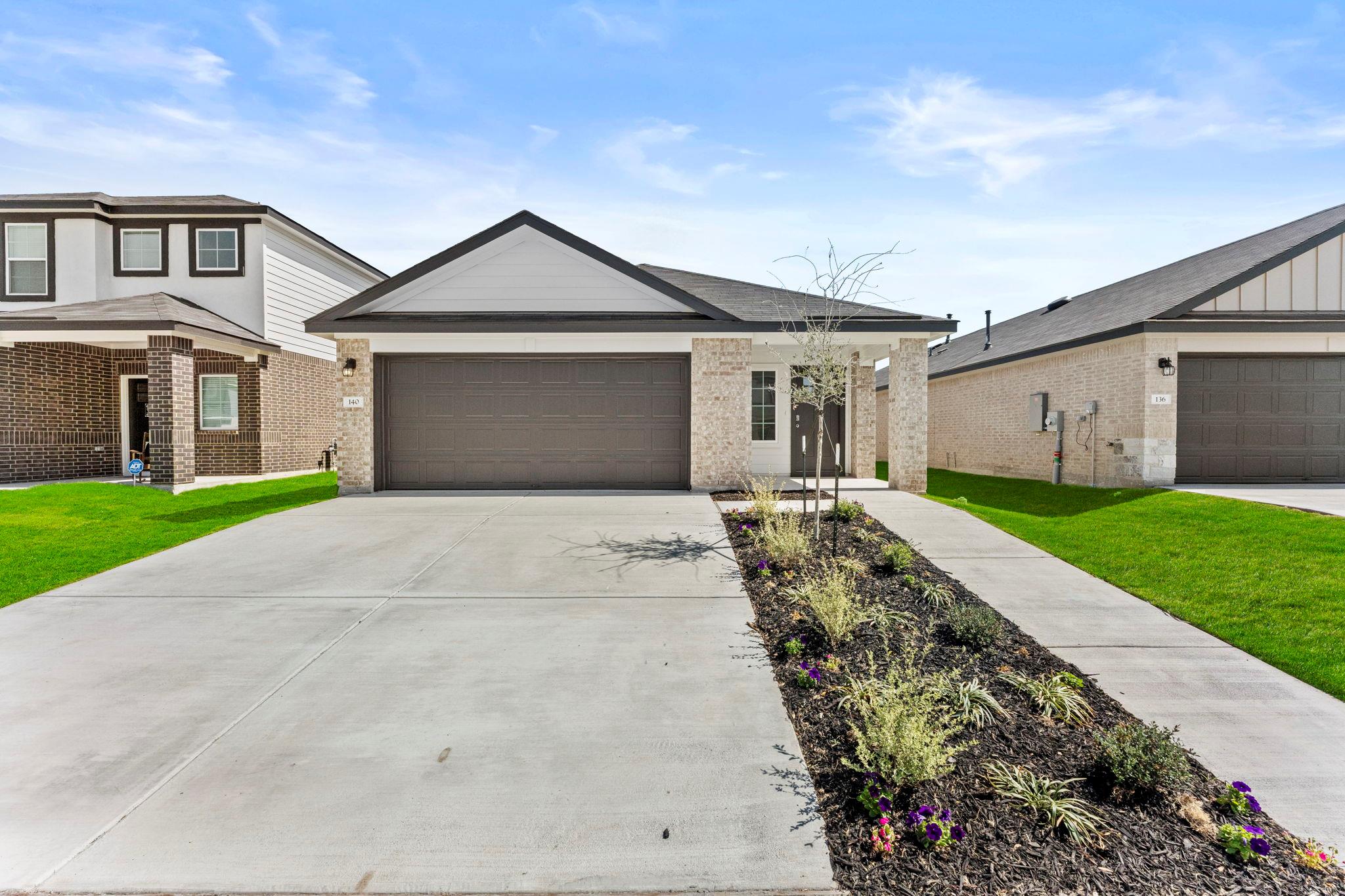 140 RAYMONDVILLE PATH