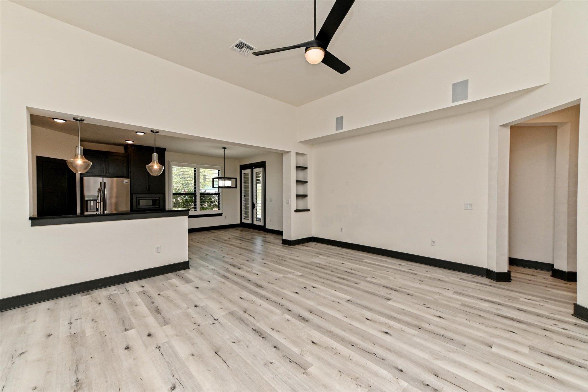 100 Dax DR — photo 5