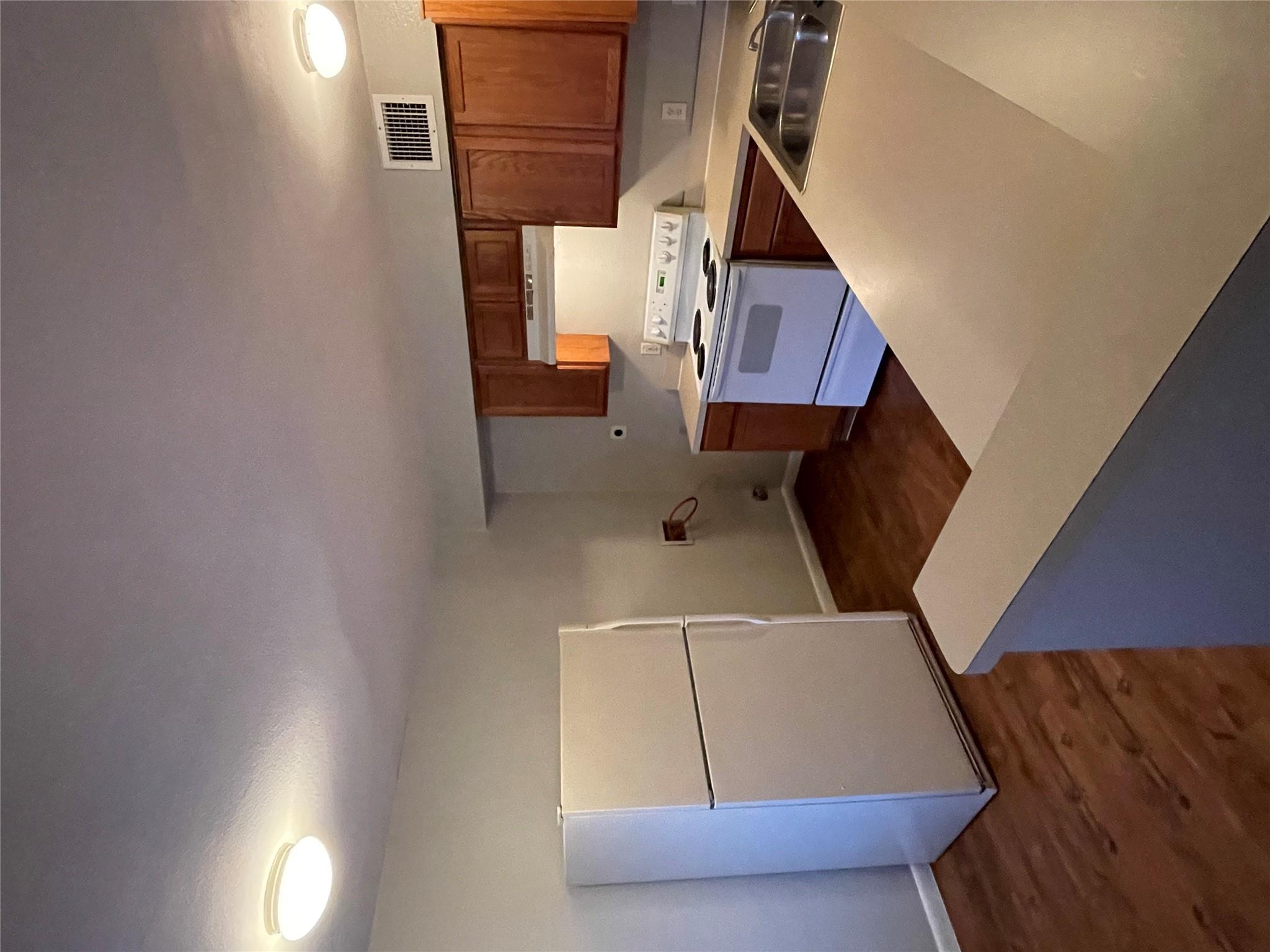 7206 Twin Crest DR #202 — photo 3
