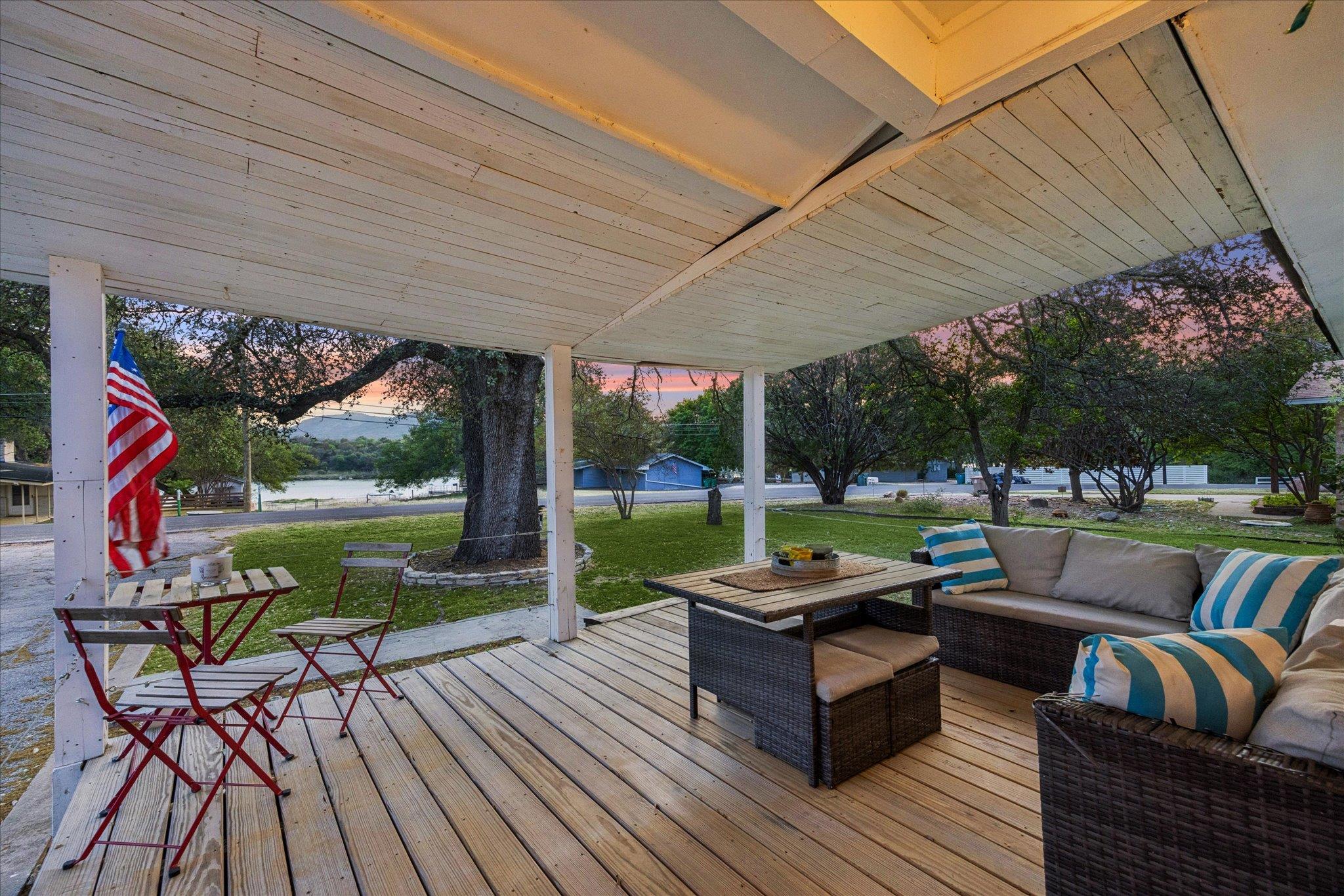4247 River Oaks DR — photo 5