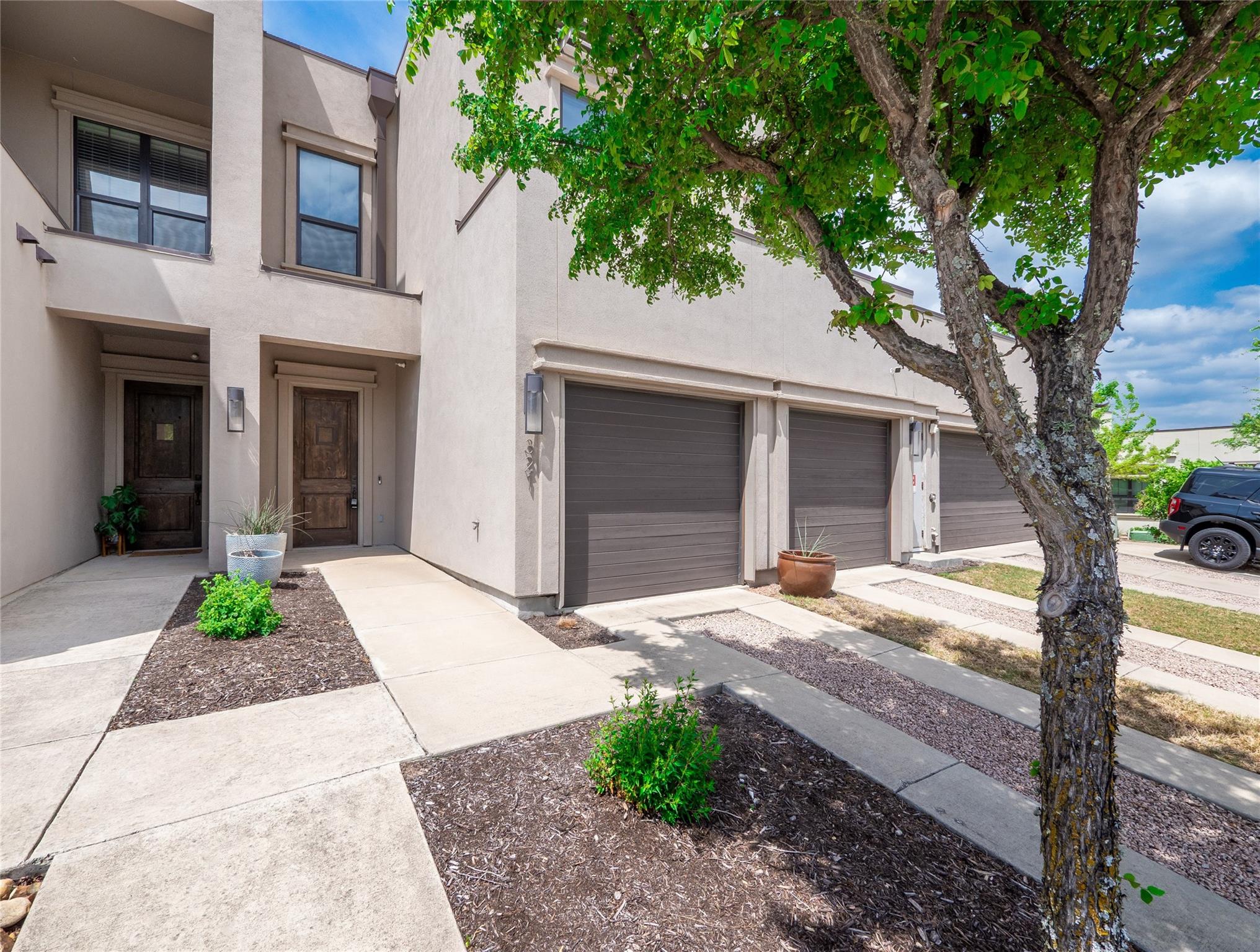 8200 Southwest PKWY #321 — photo 3
