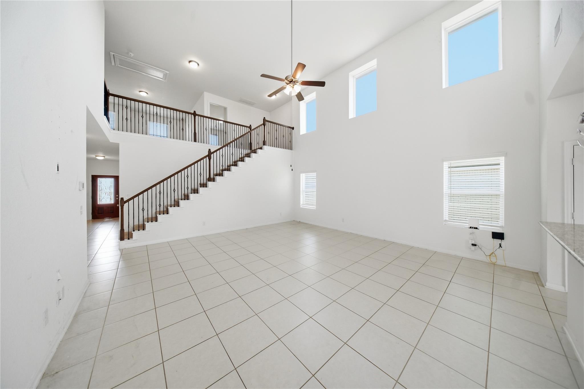 513 Warlander WAY — photo 5