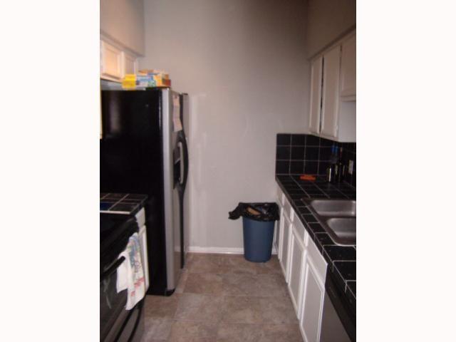 2901 San Jacinto BLVD #304 — photo 3