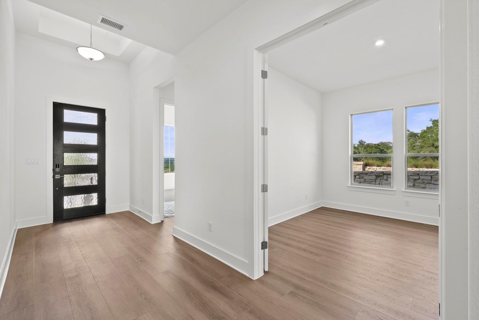 105 Ensberg LN — photo 3