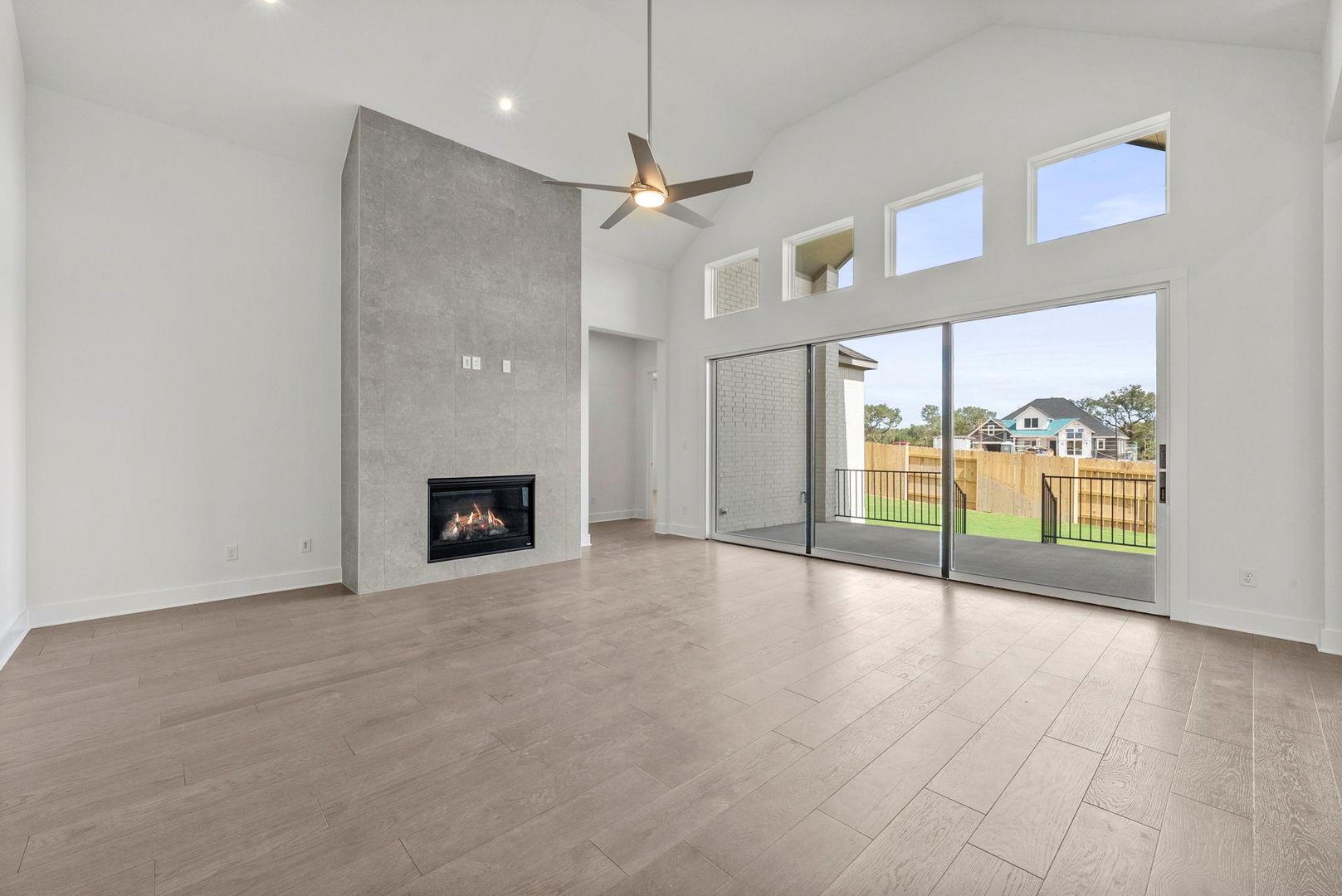 136 Dawn DR — photo 4
