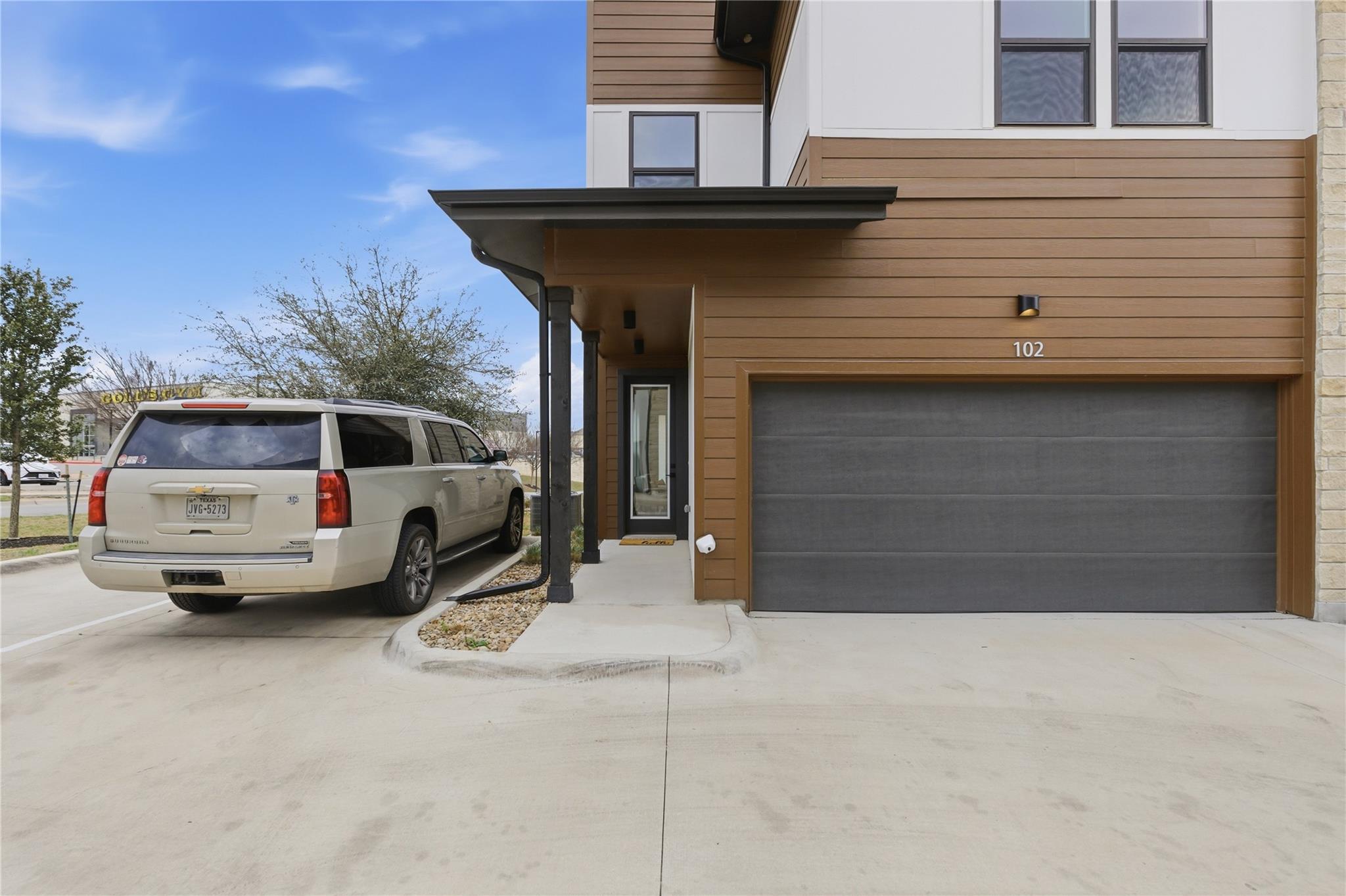 315 Holton DR #102 — photo 3