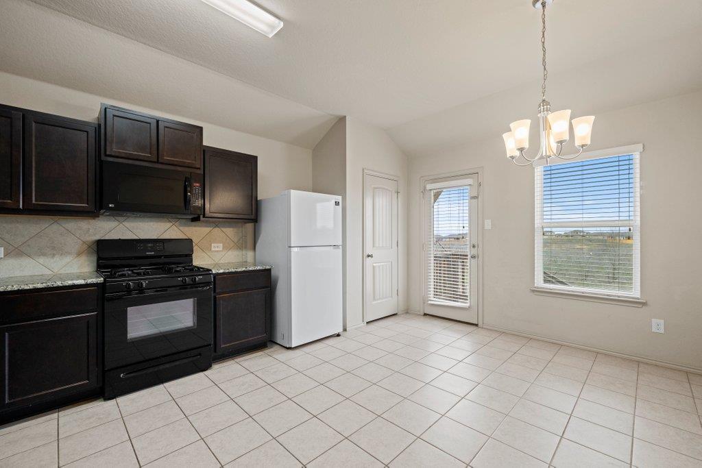 172 Lake GLN — photo 5