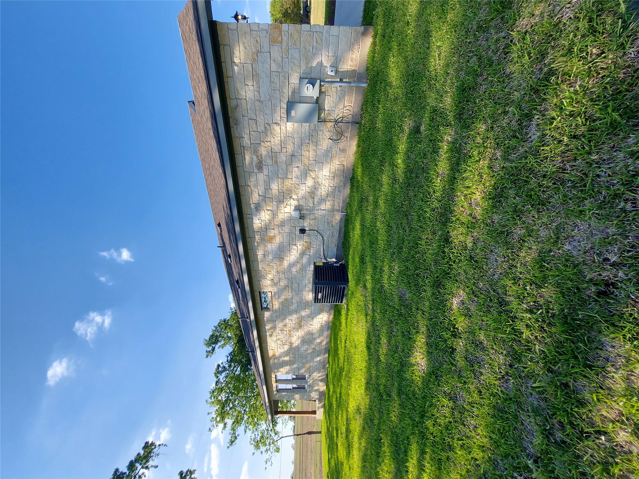 121 Spanish Oak TRL — photo 4