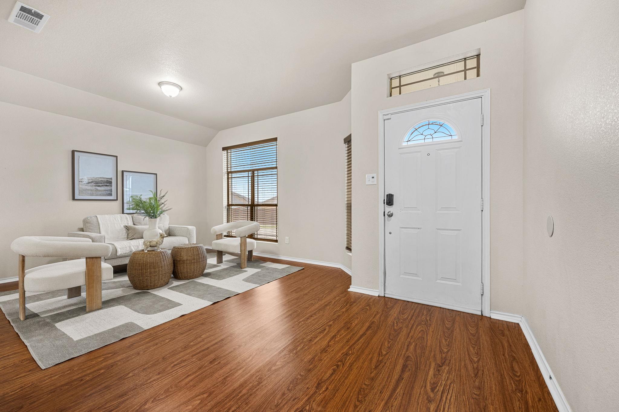 9909 Diana DR — photo 4