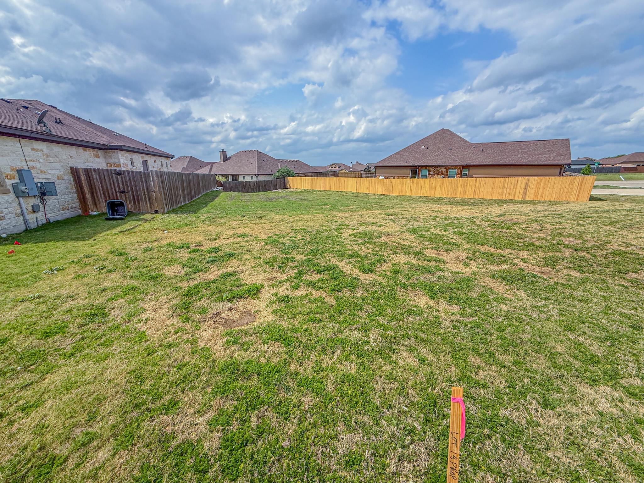 169 Greg LN — photo 3