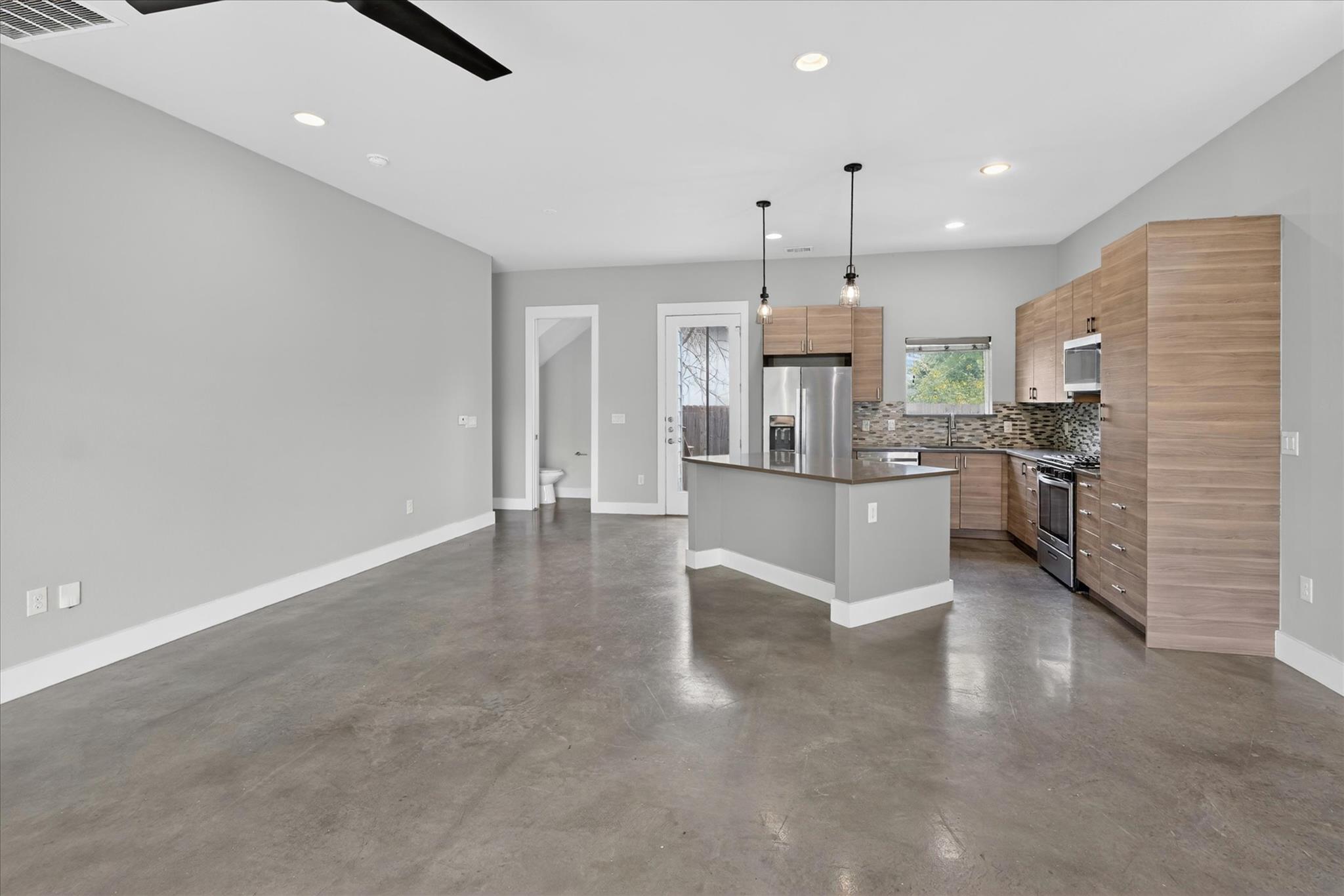 4707 Leslie Ave #A — photo 3