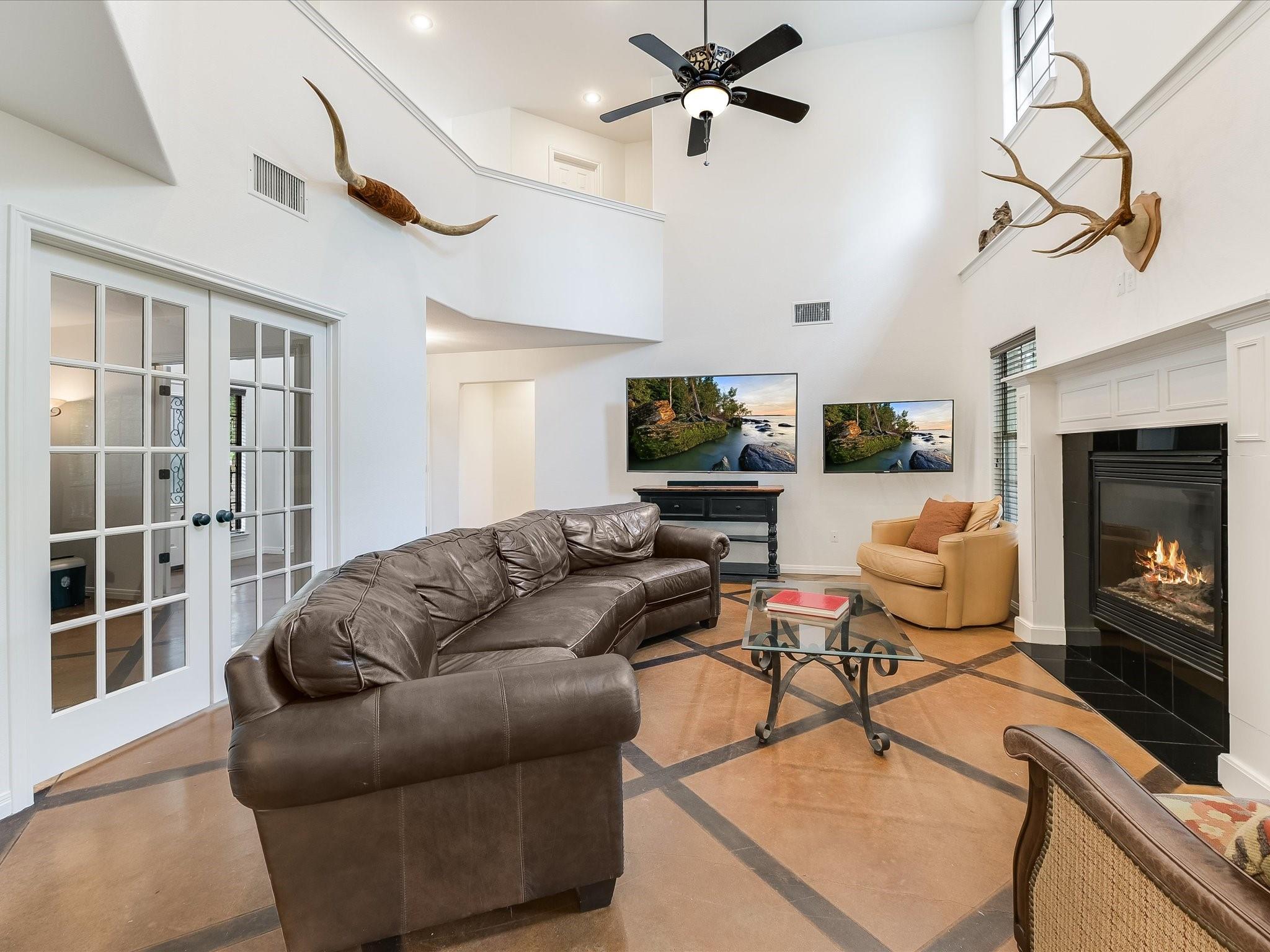 15214 Nightingale LN — photo 4