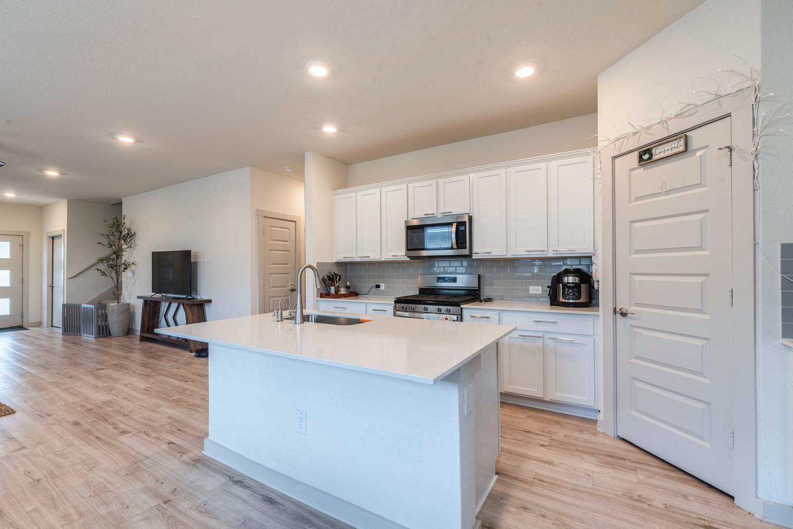 125 Cupreata LN — photo 4