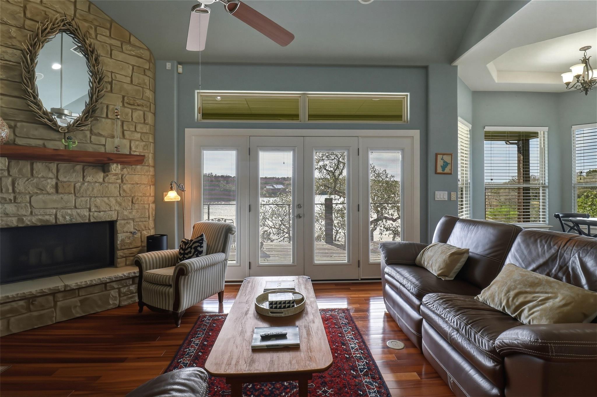320 Park LN — photo 5