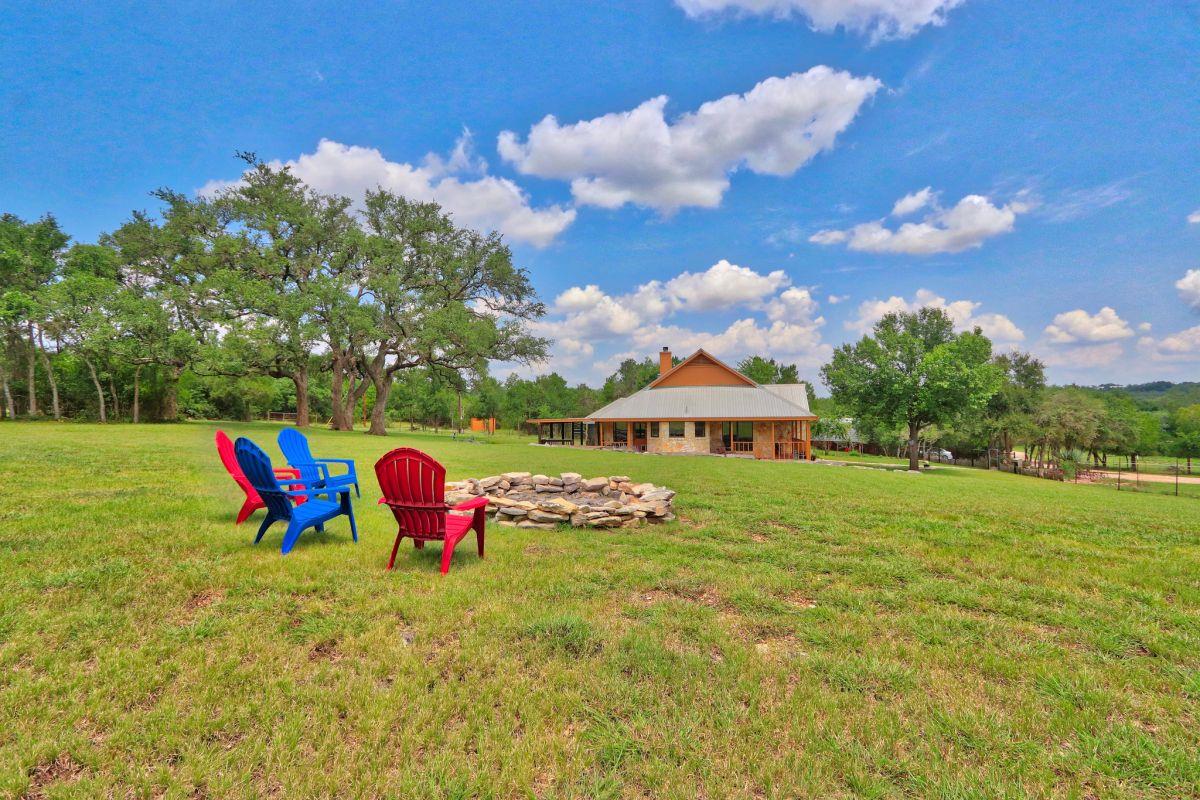 10621 Fm 150 — photo 3