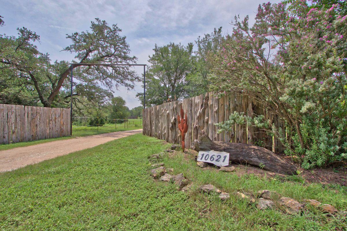 10621 Fm 150 — photo 5