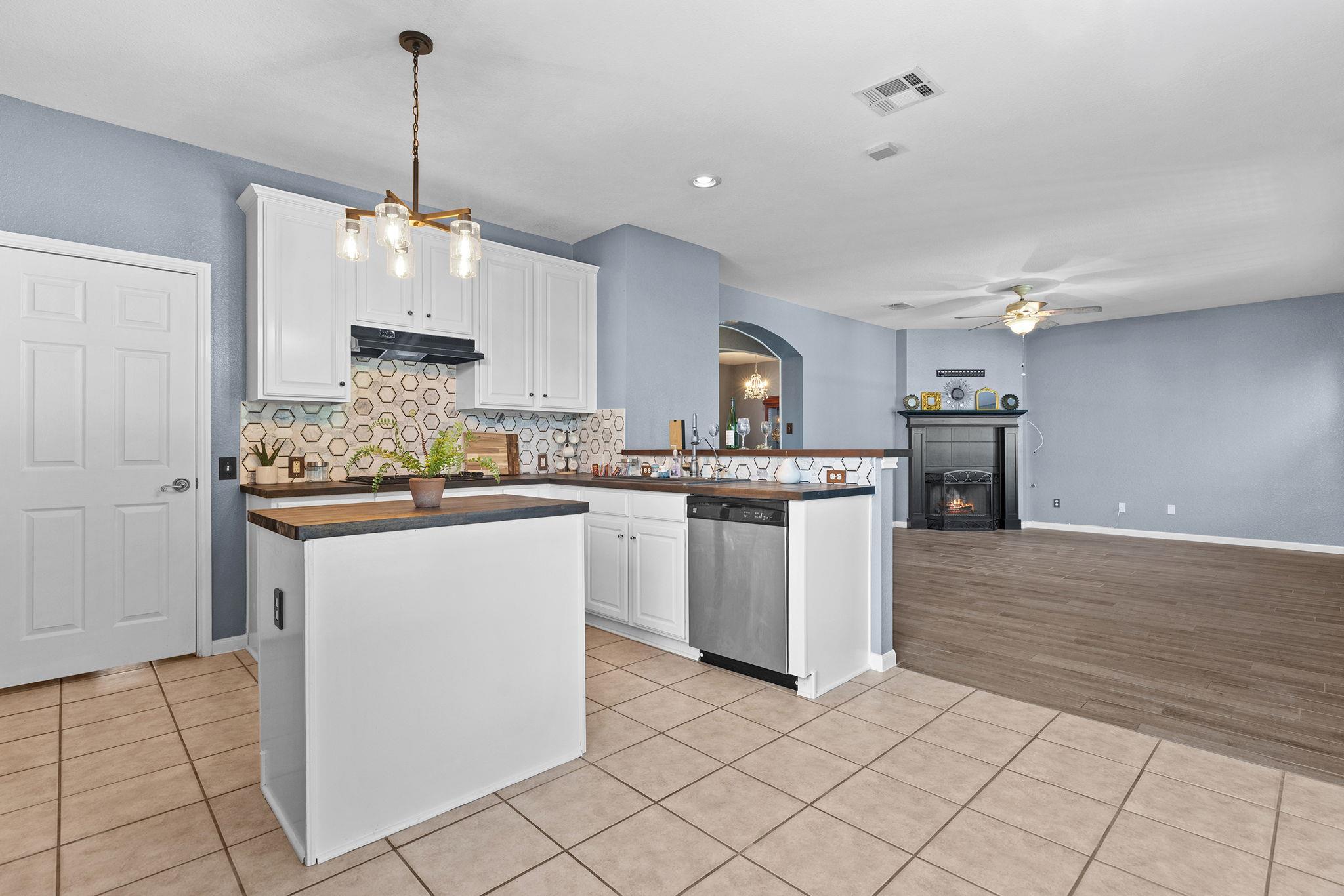 2128 Faldo LN — photo 5