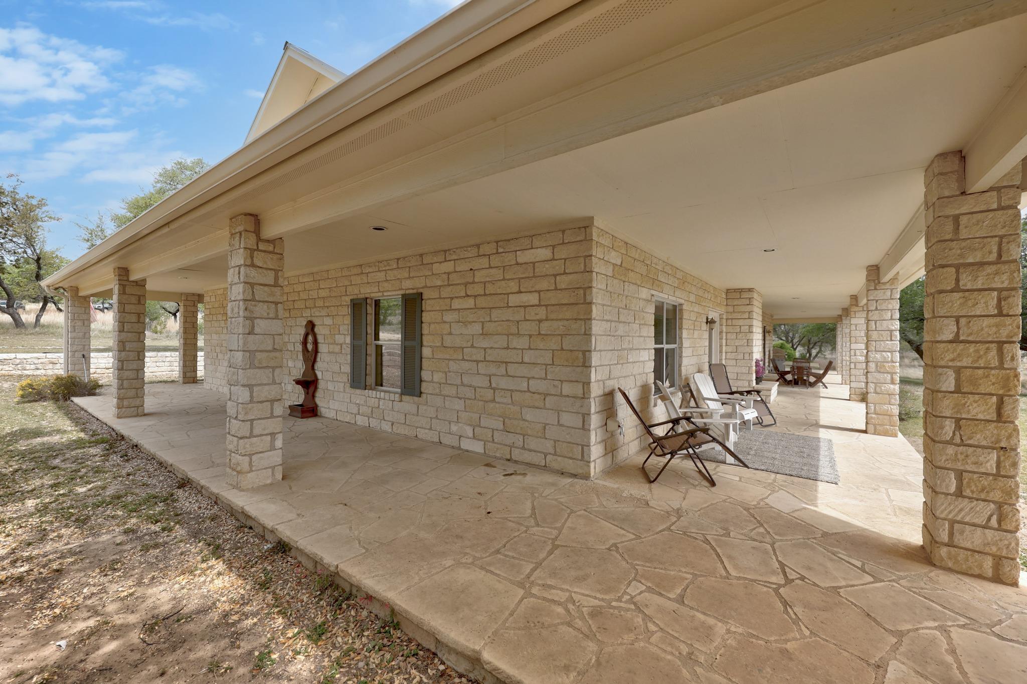 301 Hall LN — photo 3