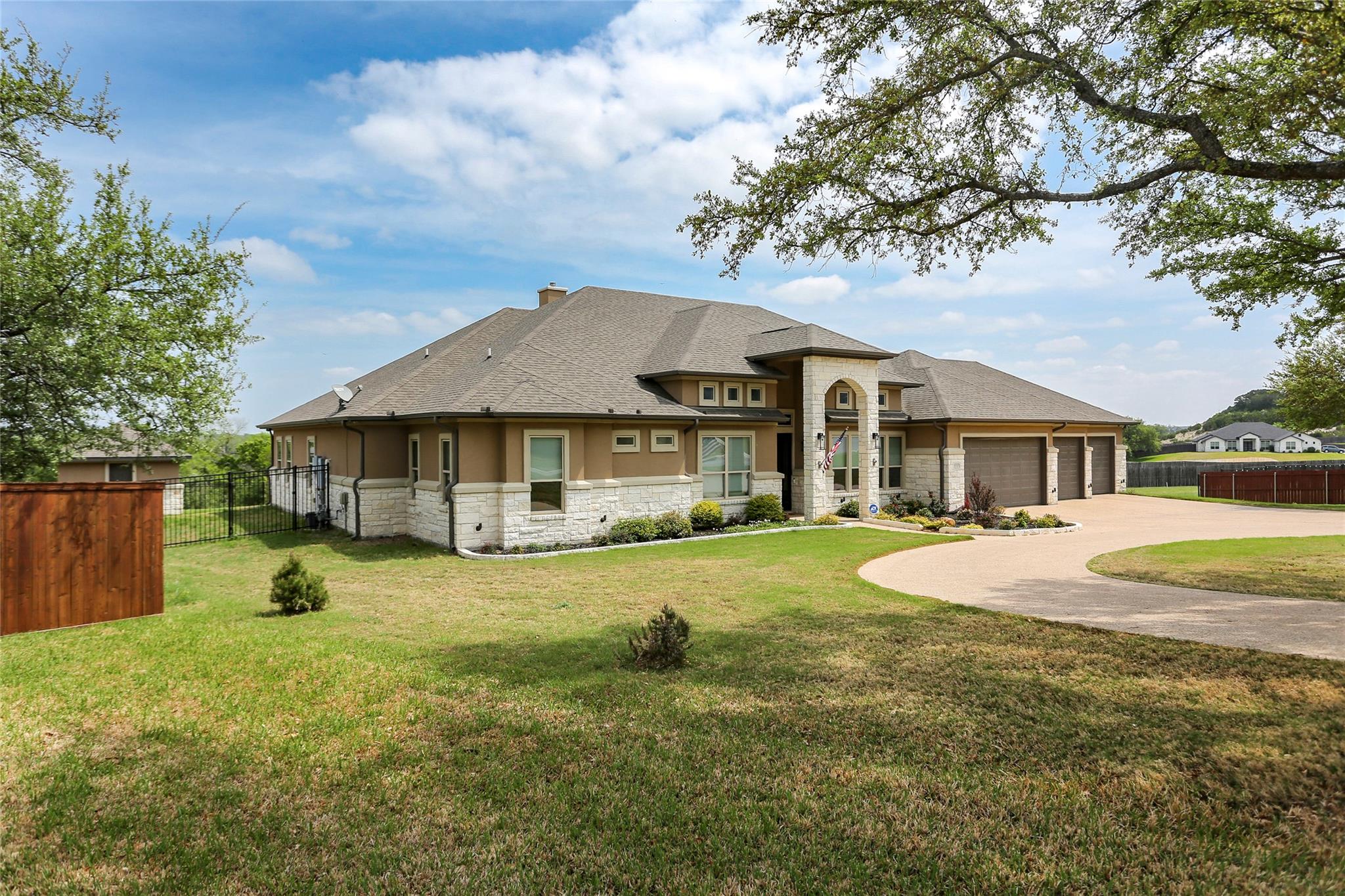 4013 Turning Leaf DR — photo 4