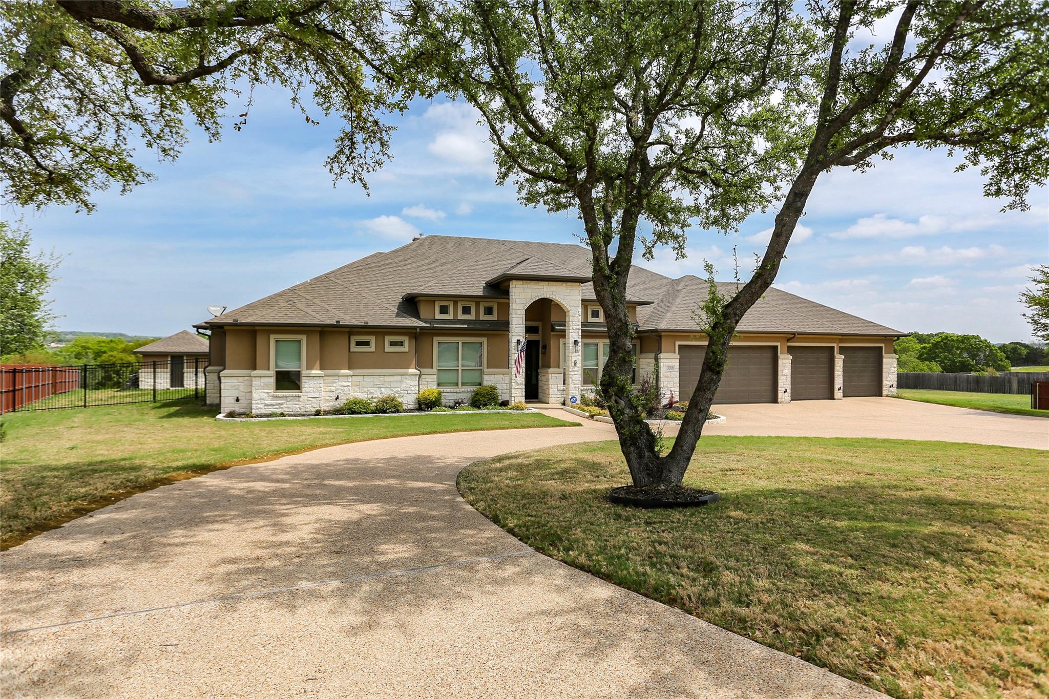 4013 Turning Leaf DR — photo 5