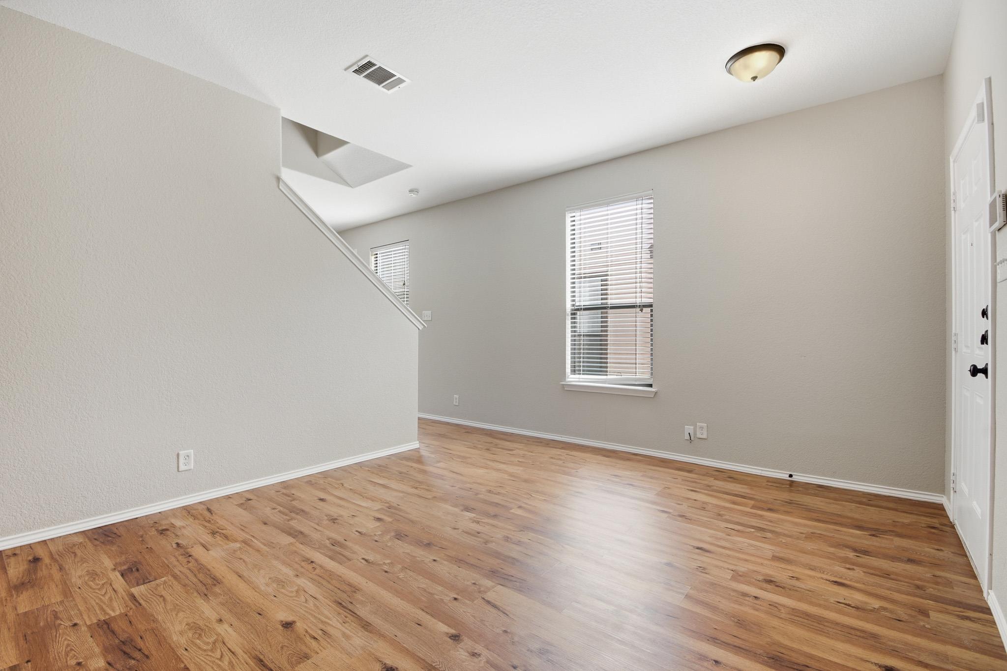 280 Cordero DR — photo 4